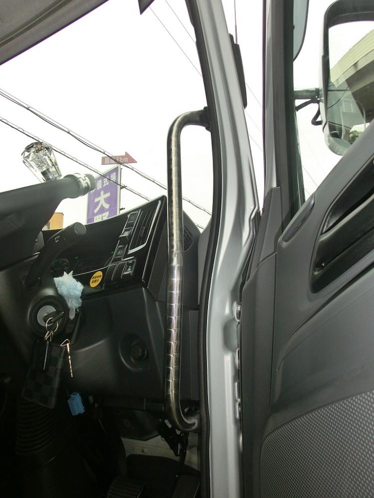 T/S製 乗降グリップ 運転席側 ファイブスターギガ専用