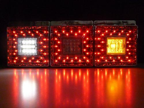 JB製 角型 LEDテールランプ 3連 バックランプ付きR/L